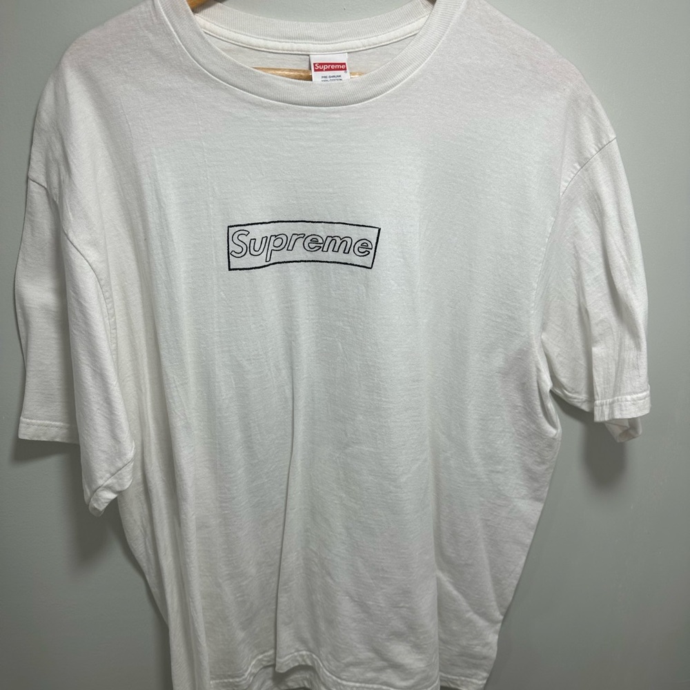 Supreme KAWS XL
